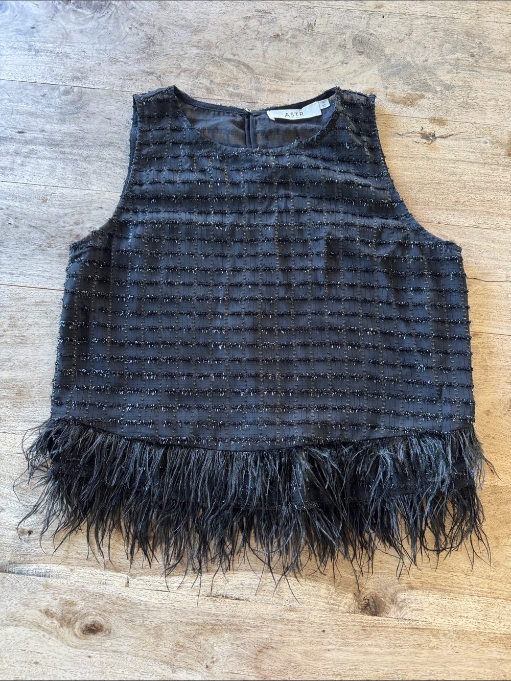 ASTR Black Sparkle Feather-Hem Sleeveless Camisole Top